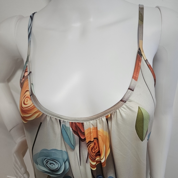 Elegant Floral Sleeveless Jumpsuit - Picture 5 of 9